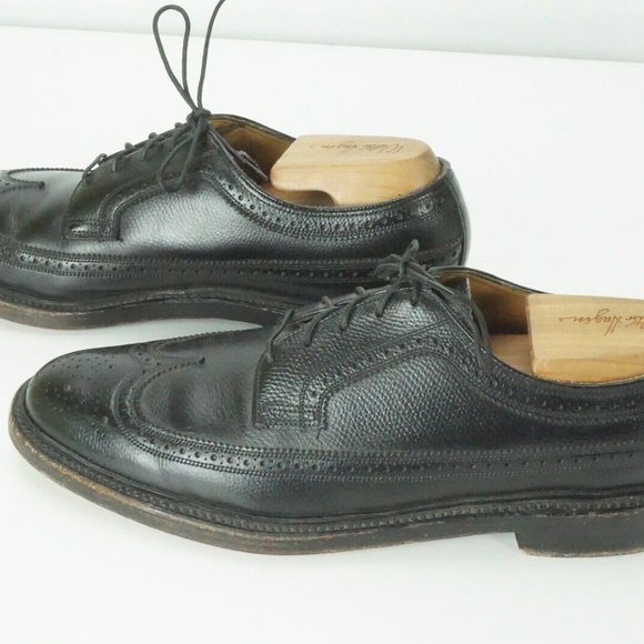 Florsheim Royal Imperial Black Wingtip 5 Nail V Cleat Dress shoes Sz 9B main image 6